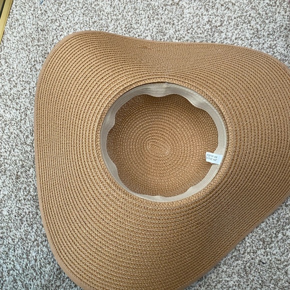 Beach hat new without tags - Picture 4 of 6
